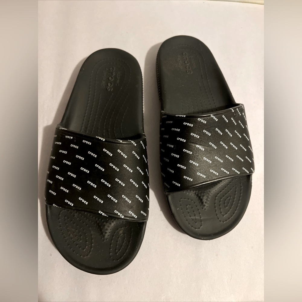 Crocs Iconic Comfort Unisex Sandals Slides US Size M 9 W 11 Black Spell Out EUC